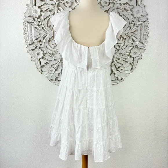 {Lilly Pulitzer} Emie White Eyelet Babydoll Dress, Size 12 - Picture 6 of 10
